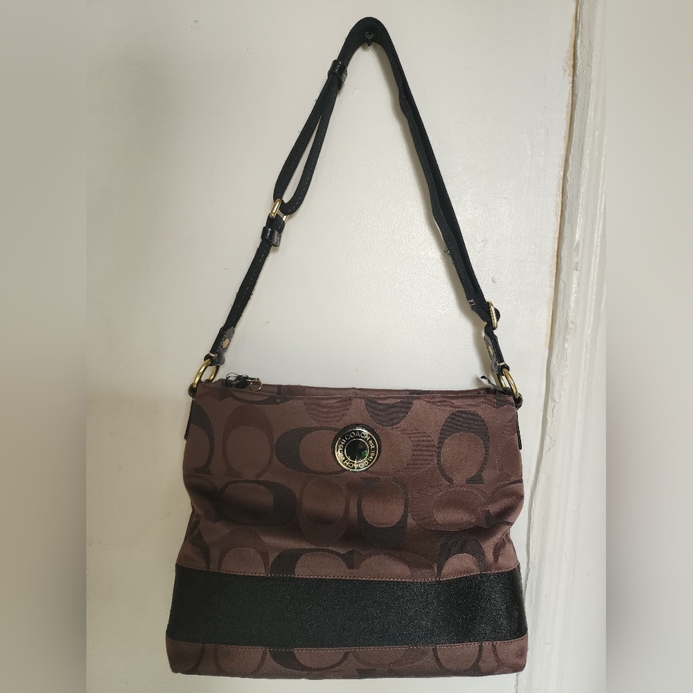 Coach - File Crossover Bag in Signature Cloth (Gold/Brown)